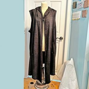 VEST, BLACK, SIZE MBLM 5, POLY COTTON, LONG, 2 POCKETS, HOOD, ASYMMETRIC HEM,